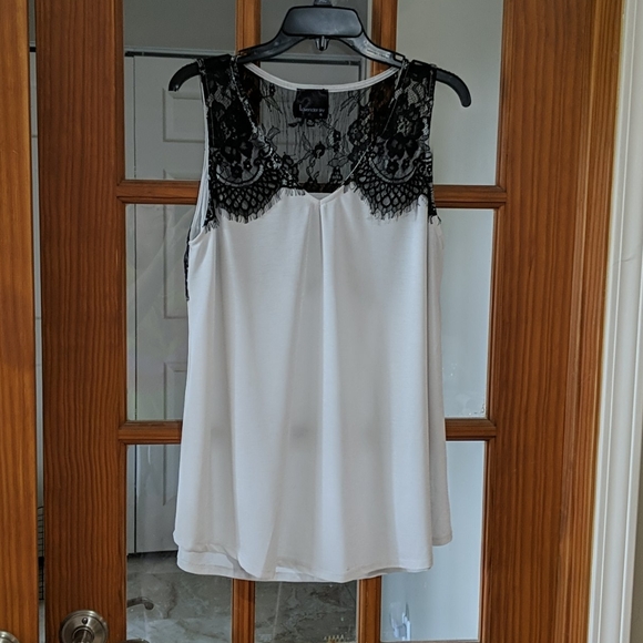 2--womens nice tank tops--XL - Picture 8 of 15